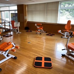 埼玉県公共施設様トレーニングルームへ油圧マシンGHシリーズ5台を納品しました!!