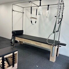 東京都ピラティススタジオ様へテクニカルリフォーマー2台、キャデラック、チェアを納品しました!!