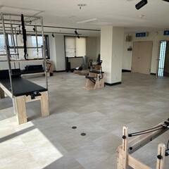 栃木県ピラティススタジオ様へテクニカルリフォーマー2台、キャデラック、チェアを納品しました!!