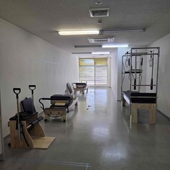 奈良県ピラティススタジオ様へテクニカルリフォーマー2台、キャデラック、チェアを納品しました!!