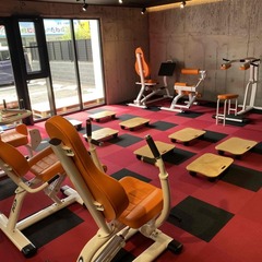 福岡県サーキットスタジオ様へ油圧マシンGHシリーズ7台を納品しました!!